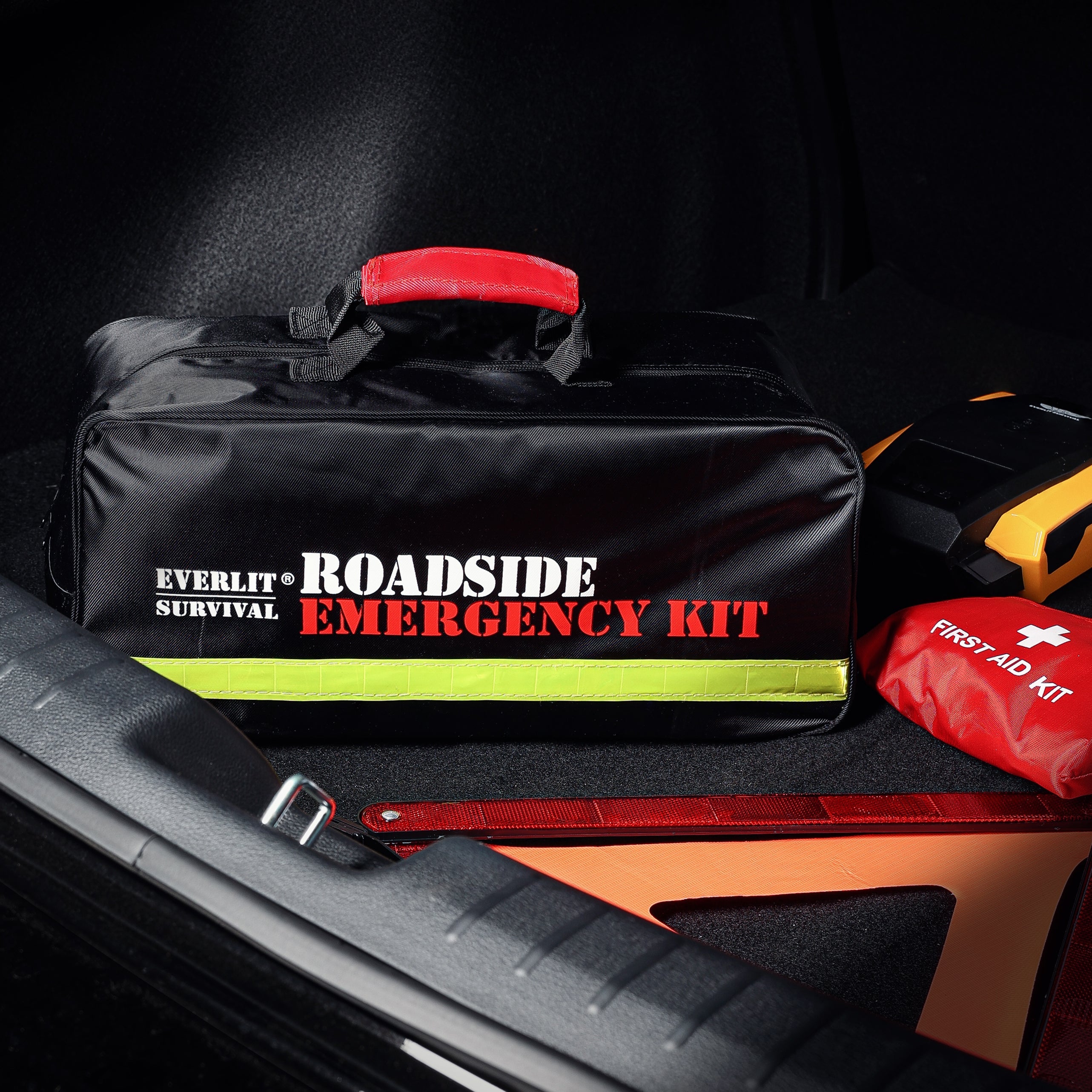 ROAD GUARDIAN Roadside Emergency Kit